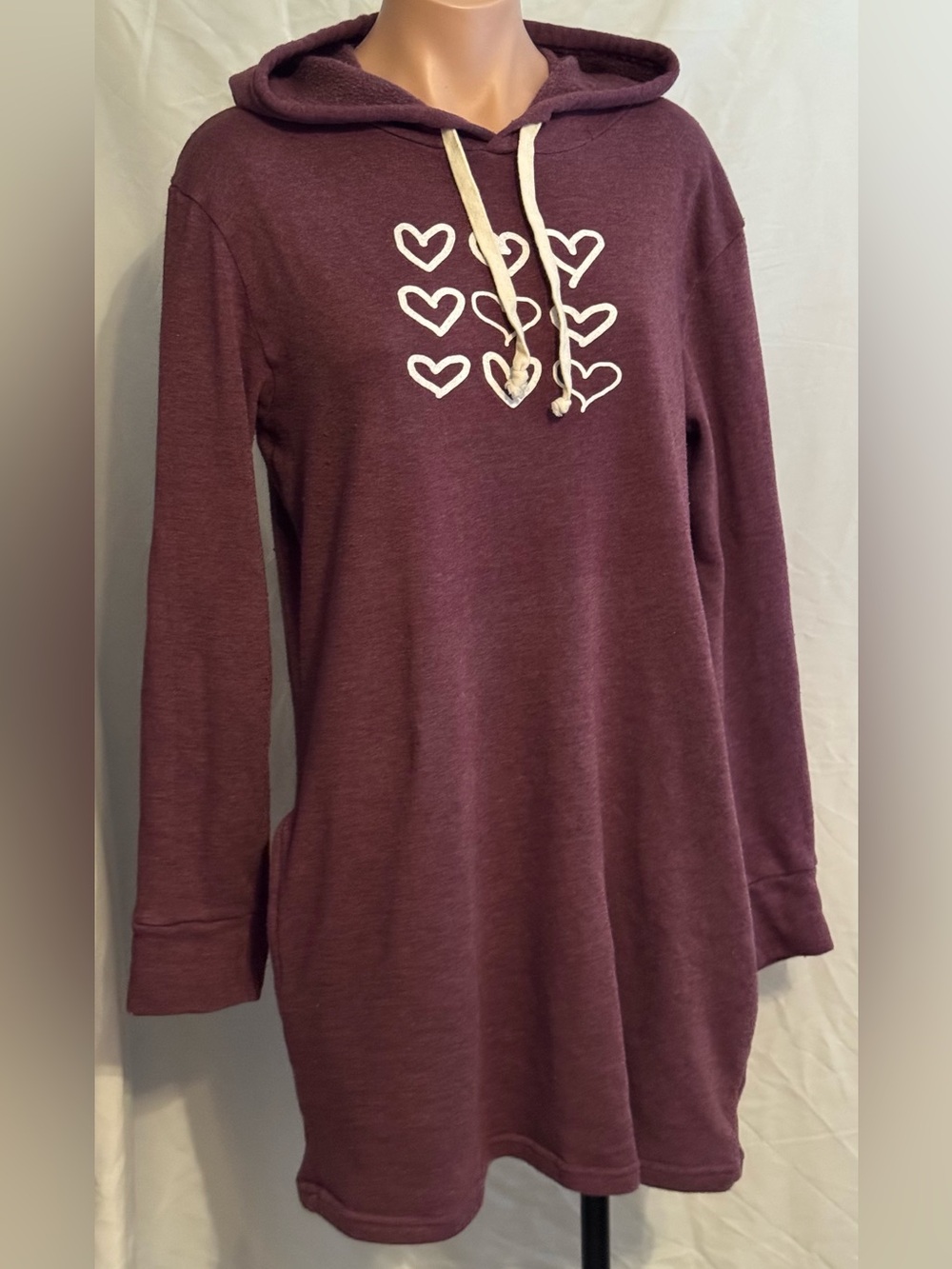 Cute Maroon Hoodie Sweatshirt Dress with Heart Graphic